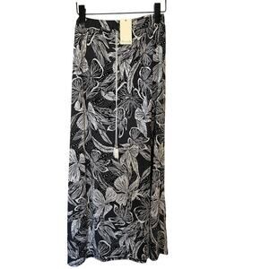 NWT Emi & Joe Black & White Tropical Floral Maxi Skirt - Size Small